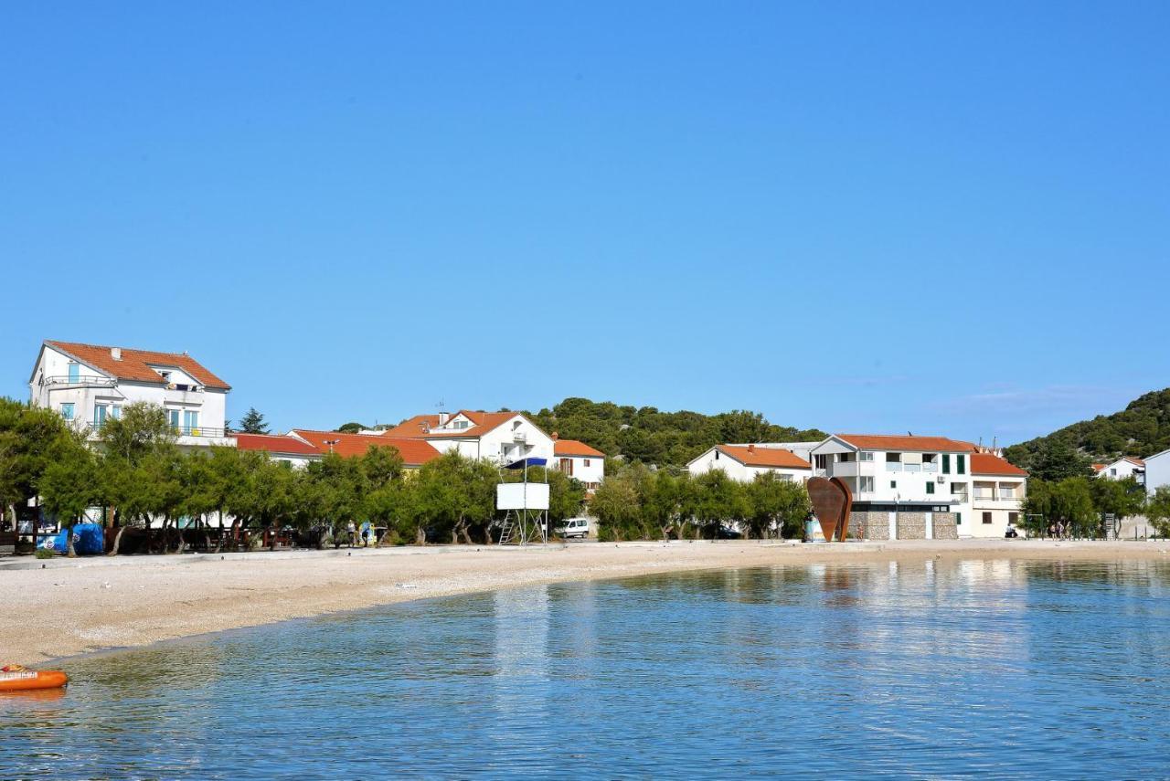 Apartman Mana, Murter Exterior foto