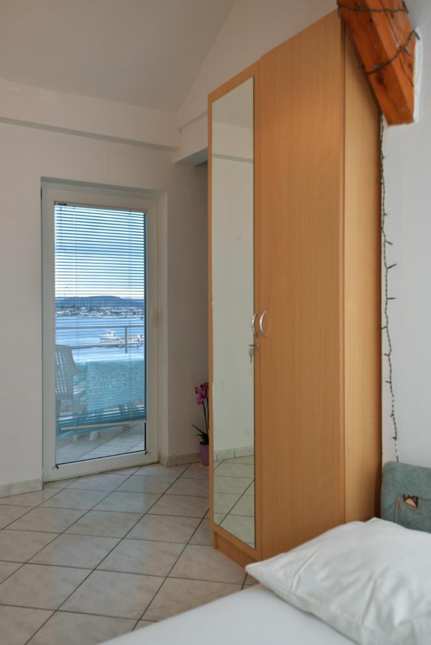 Apartman Mana, Murter Exterior foto